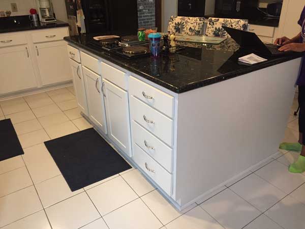 Cabinet Refacing gallery - cabinet reface shaker heights after 3